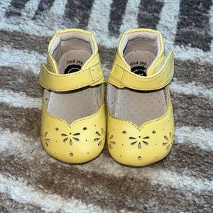 Livie & Luca infant girl shoes
